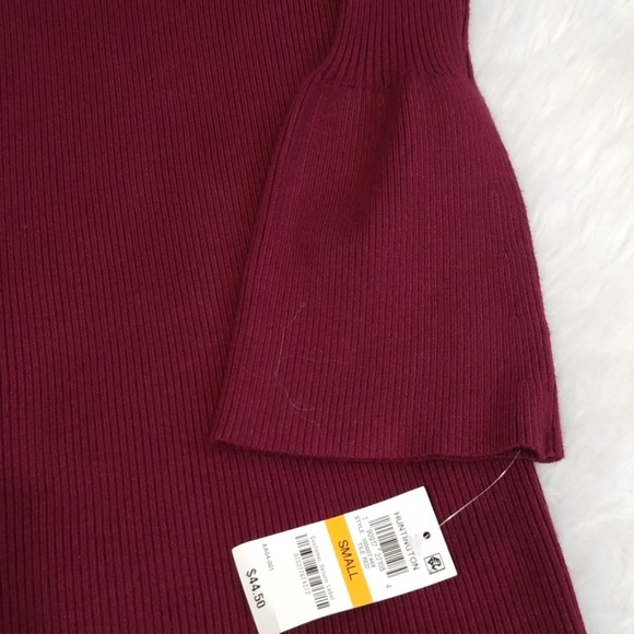 Material Girl knitted Burgandy Top, wide cuffs. Siz S. - Picture 6 of 8